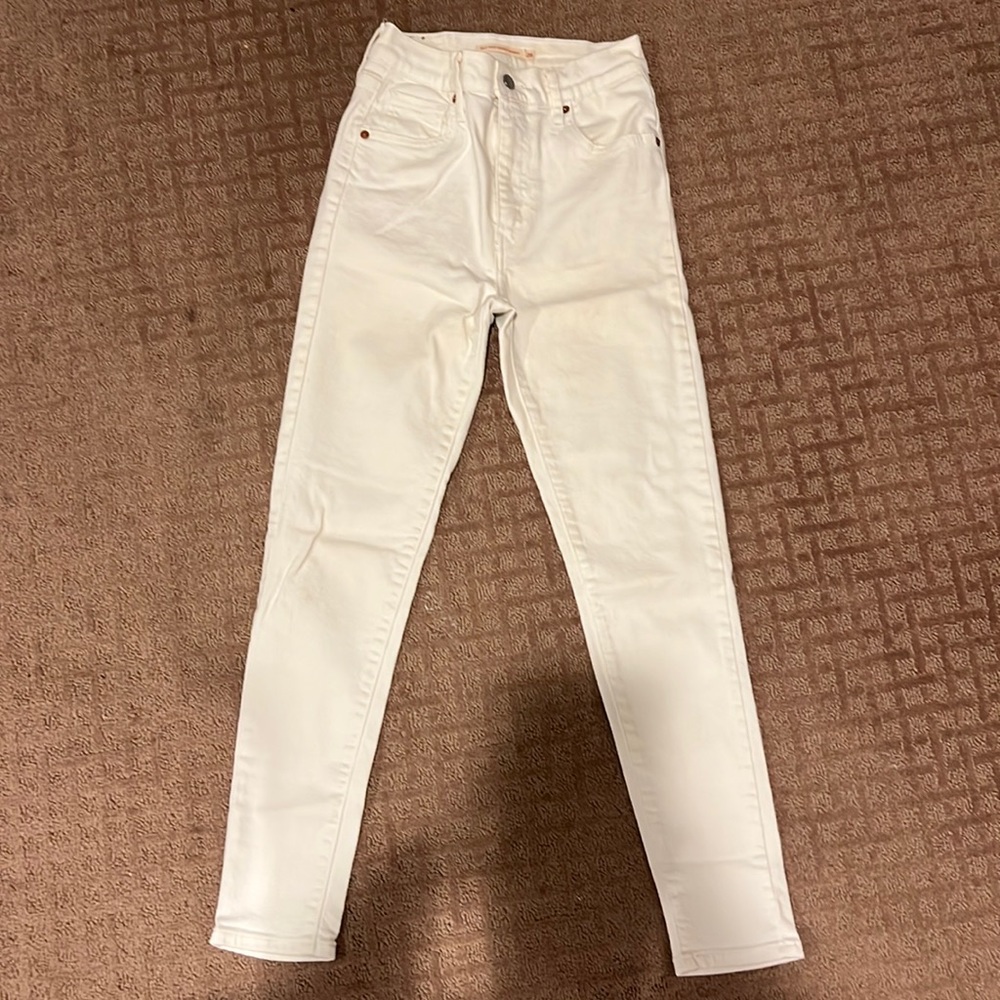 Levi’s mile high white skinny denim